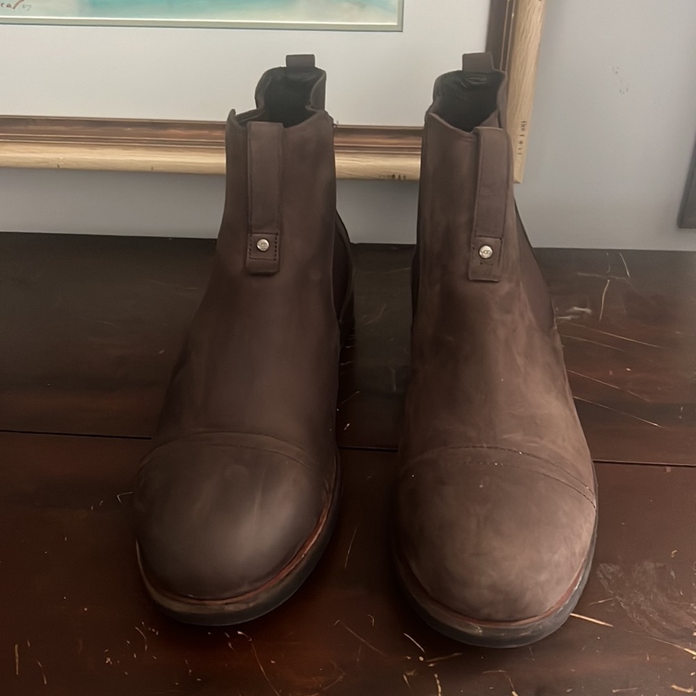 COPY - Ugg Gallion Boots Men’s Size 12 Brown Suede Leather Chelsea 1008088 Pull…